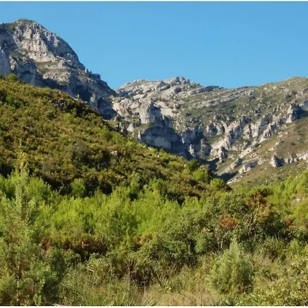 Casa Almendra * El Perello (Catalonia)
